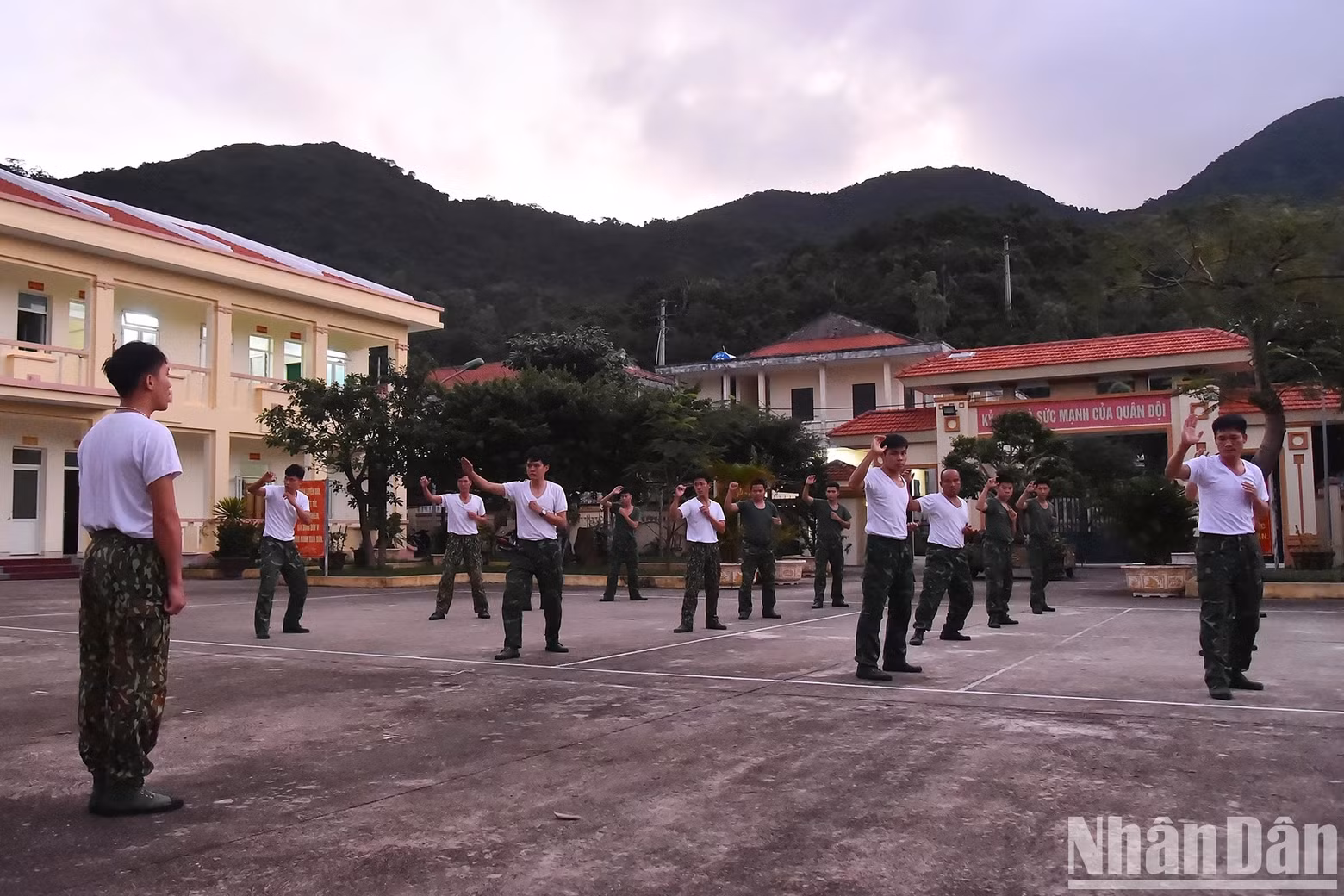 Les exercices physiques réguliers permettent aux soldats d’être en bonne santé pour la protection de la Patrie.