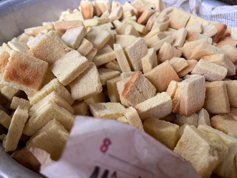 Les biscuits séchés sont croustillants et parfumés.