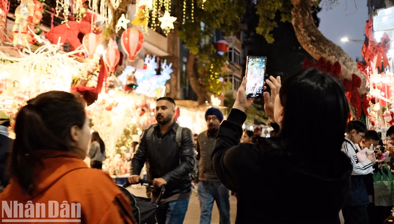La Fête de Noël, c’est avant tout un événement placé sous le signe de l’amour et de l’espérance. Photo : Trung Hieu/NDEL.