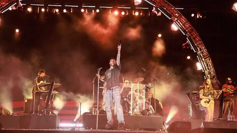 Le chanteur Adam Levin, leader du groupe Maroon 5, se produit à Phu Quôc en ce mois de décembre. Photo : 8Wonders.