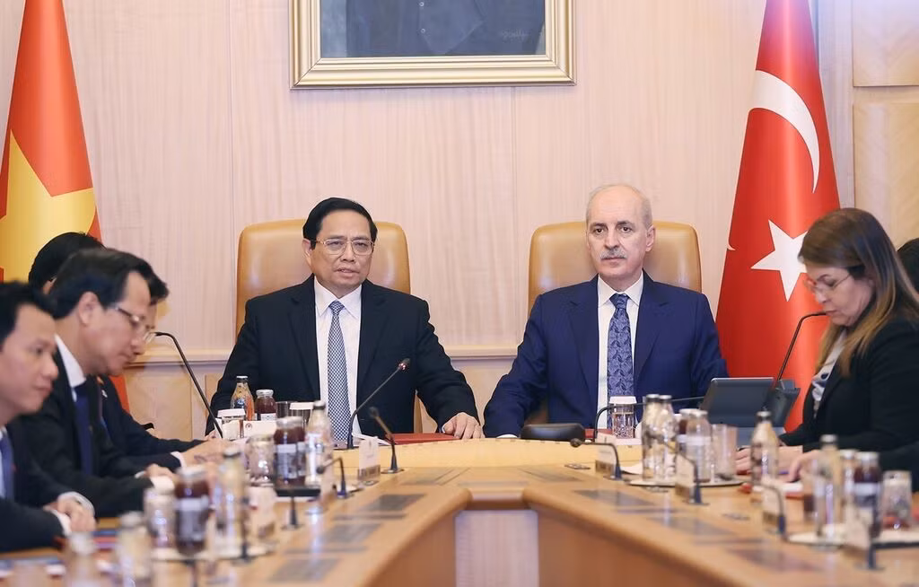 Les deux parties ont discuté de nombreuses mesures visant à renforcer l'efficacité de la coopération bilatérale. Photo : VNA. Les deux parties ont discuté de nombreuses mesures visant à renforcer l'efficacité de la coopération bilatérale. Photo : VNA.