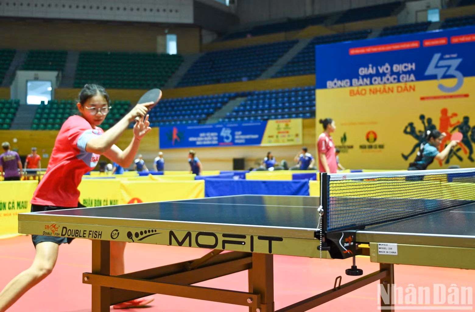 Le tournoi promet une compétition intense et de grande qualité, avec la participation de tous les membres de l'équipe nationale, de jeunes athlètes récemment couronnés de succès aux championnats régionaux juniors et de nombreuses nouvelles délégations de tennis de table. Le tournoi promet une compétition intense et de grande qualité, avec la participation de tous les membres de l'équipe nationale, de jeunes athlètes récemment couronnés de succès aux championnats régionaux juniors et de nombreuses nouvelles délégations de tennis de table.