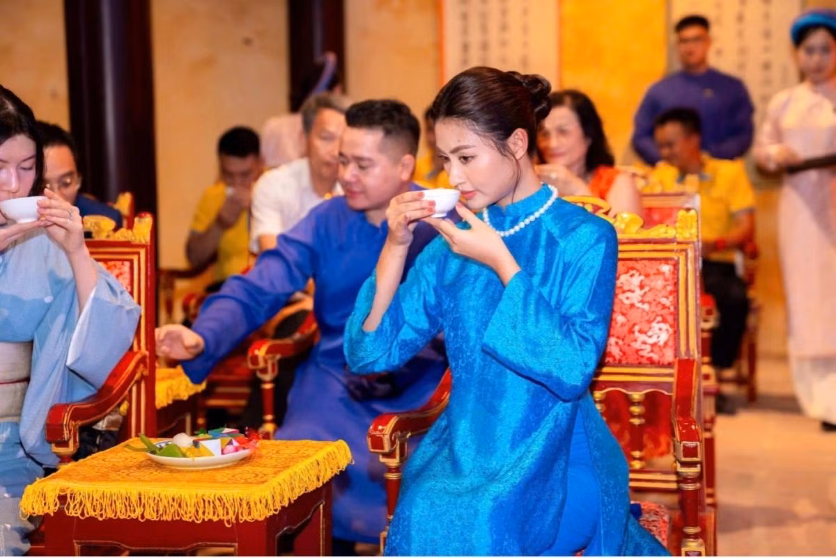 Xuan Hanh, Miss Cosmo Vietnam 2023 – Miss Univers Vietnam, se dit fière de participer à l’événement. Xuan Hanh, Miss Cosmo Vietnam 2023 – Miss Univers Vietnam, se dit fière de participer à l’événement.