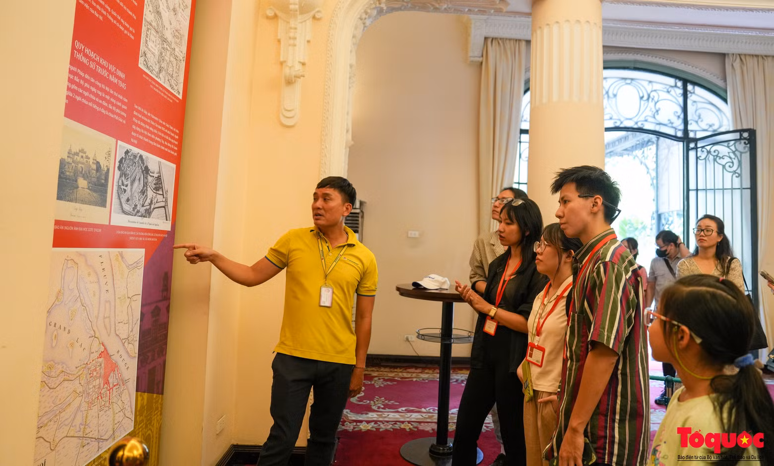 Le Festival de design créatif de Hanoï 2024, sur le thème « Carrefour créatif », offrira au public différentes expériences, aidant la communauté à apprécier davantage l'histoire et à inspirer la créativité pour hériter et perpétuer la valeur créative laissée par les générations précédentes. Le Festival de design créatif de Hanoï 2024, sur le thème « Carrefour créatif », offrira au public différentes expériences, aidant la communauté à apprécier davantage l'histoire et à inspirer la créativité pour hériter et perpétuer la valeur créative laissée par les générations précédentes.