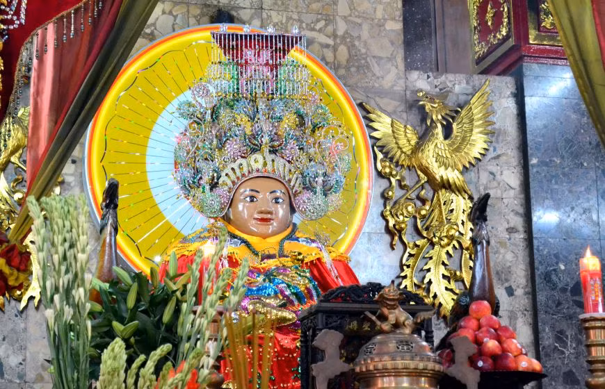 La statue de la déesse Bà Chua Xu. Photo: Laodong