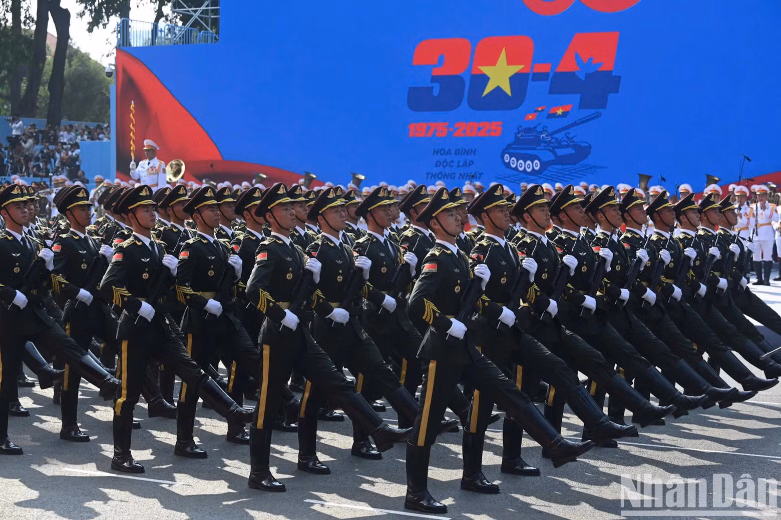 La garde d'honneur de l'Armée populaire de libération (APL) de Chine a participé au défilé.