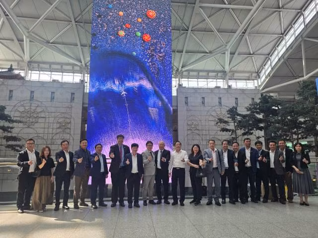 Les délégués à l’aéroport international d’Incheon. Photo: VKBIA. Les délégués à l’aéroport international d’Incheon. Photo: VKBIA.