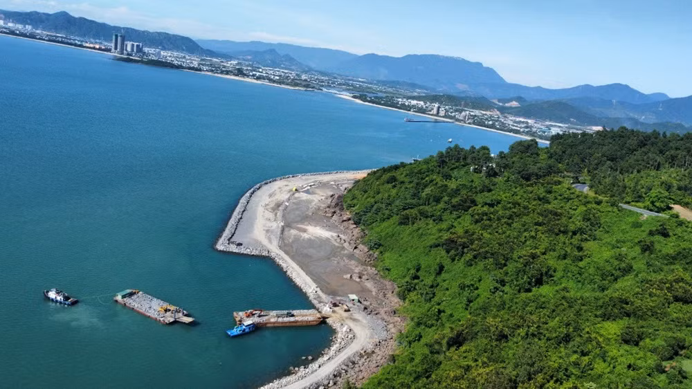 Le projet de port de Liên Chiêu devrait être achevé fin 2025. Photo : dautu Le projet de port de Liên Chiêu devrait être achevé fin 2025. Photo : dautu