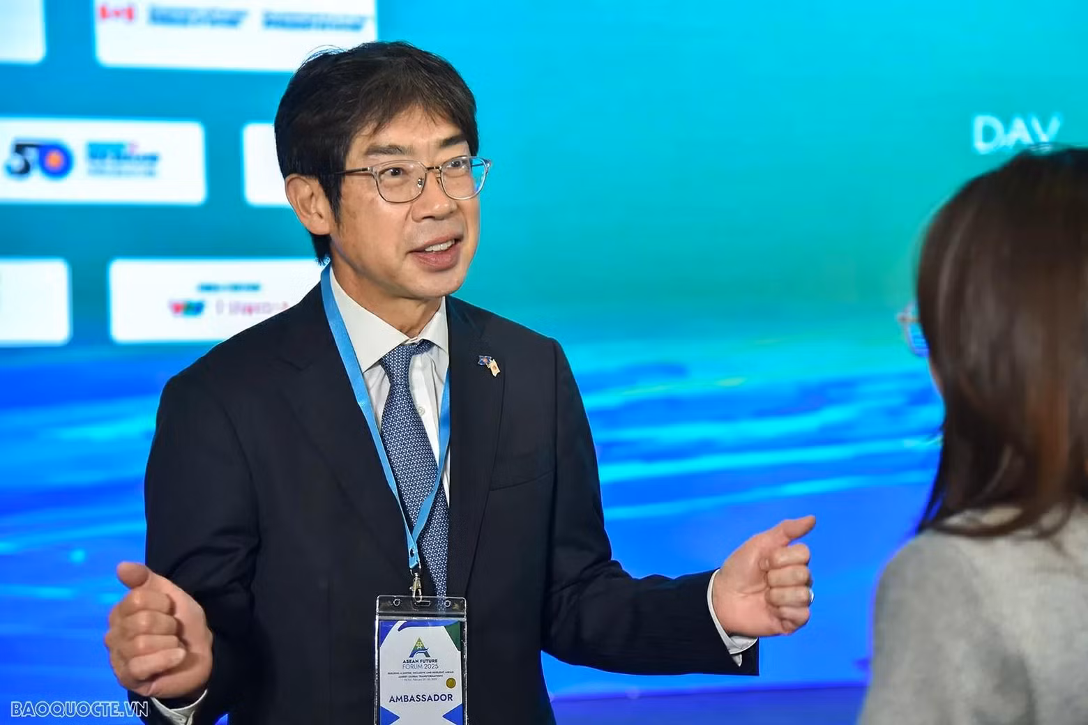 L’ambassadeur du Japon auprès de l’ASEAN, Kiya Masahiko, répond aux questions du journal The World & Vietnam Report le 25 février. Photo : baoquocte. L’ambassadeur du Japon auprès de l’ASEAN, Kiya Masahiko, répond aux questions du journal The World & Vietnam Report le 25 février. Photo : baoquocte.