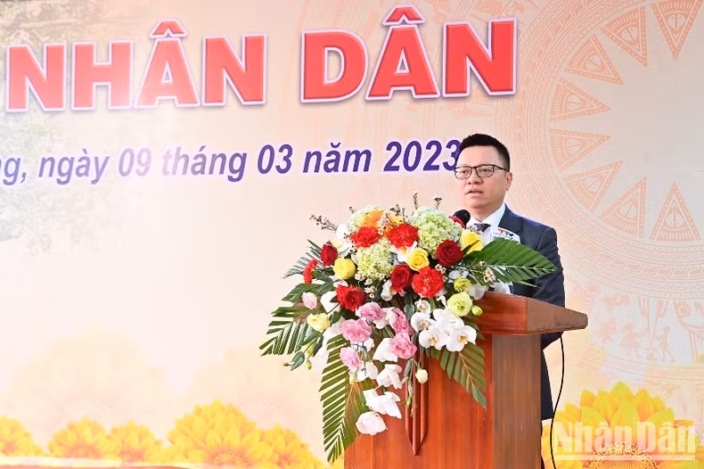 Le rédacteur en chef du Journal Nhân Dân, Lê Quôc Minh. Le rédacteur en chef du Journal Nhân Dân, Lê Quôc Minh.