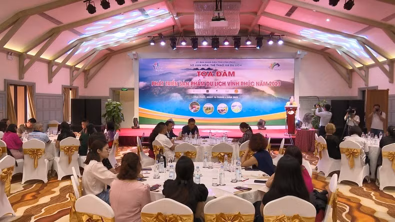 Séminaire sur le développement des produits touristiques de la province de Vinh Phuc. Photo : VNA.