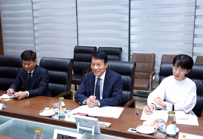 Le ministre Luong Tam Quang salue les avancées récentes dans les relations bilatérales entre le Vietnam et les États-Unis. Photo : CAND. Le ministre Luong Tam Quang salue les avancées récentes dans les relations bilatérales entre le Vietnam et les États-Unis. Photo : CAND.