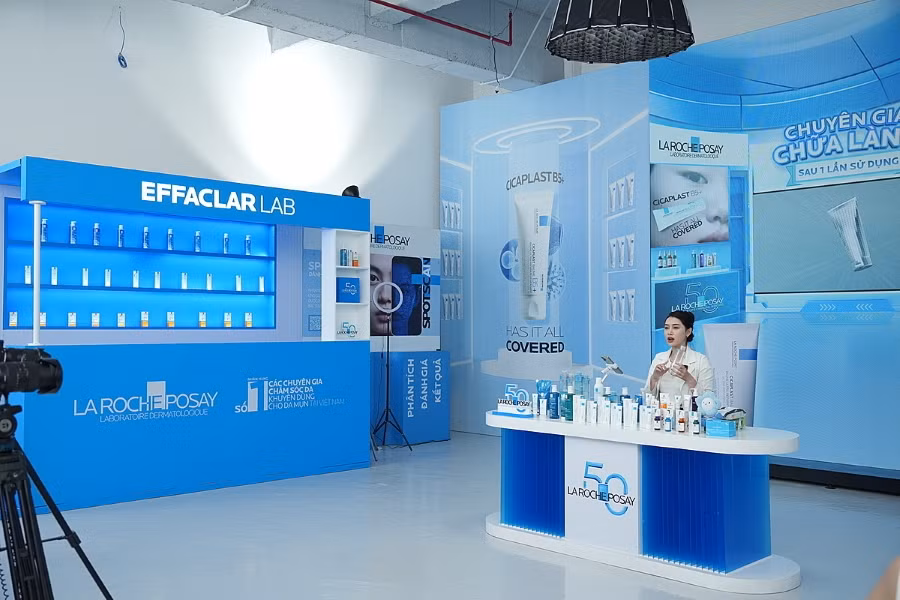 «Usine de Livestream» au Vietnam, un site ultramoderne doté de 22 studios fonctionnant 24 heures sur 24 et 7 jours sur 7. Photo : vnbusiness.