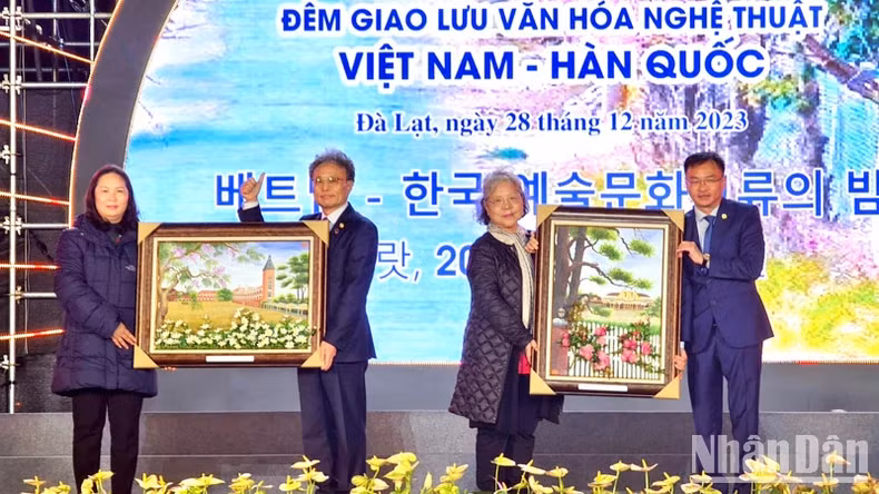 La cérémonie d’accueil du titre de Ville créative de musique de l'UNESCO. Photo : NDEL.