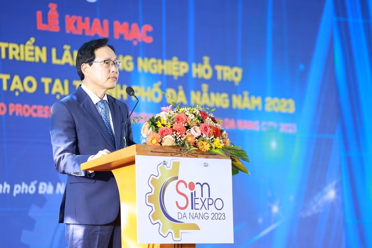 Le directeur général de Samsung Vietnam, Choi Joo Ho Le directeur général de Samsung Vietnam, Choi Joo Ho