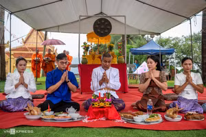 Pour les Khmers du Sud du Vietnam, la fête de Thak Con revêt une profonde portée spirituelle. Photo : Vnexpress.