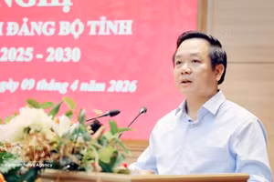 Pham Quang Ngoc élu secrétaire du Comité provincial du Parti de Hung Yen. Photo : VNA.