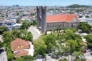 Cathédrale de Phu Cam : une architecture remarquable façonnée sur près de 40 ans.
