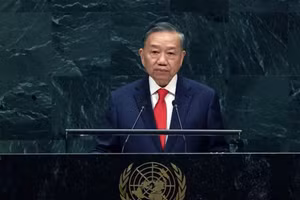 Le secrétaire général du Parti communiste du Vietnam et président de la République, To Lam prononce un discours au débat général de haut niveau de la 81e session de l’Assemblée générale de l’ONU. Photo : VNA/CVN.