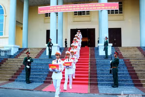 Thanh Hoa remet 2 150 échantillons de restes de soldats tombés au combat pour des analyses ADN
