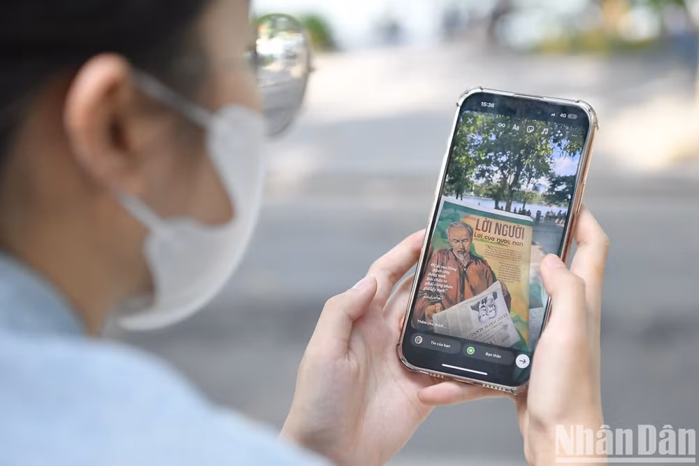 Après avoir reçu le supplément, de nombreux jeunes ont pris des photos pour les partager sur les réseaux sociaux.