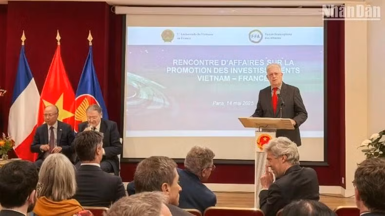 Jean-François Verdier, inspecteur général des finances (au ministère de l’Économie et des Finances de la France), se dit convaincu que la coopération entre la France et le Vietnam connaîtra une avancée significative dans un avenir proche. Photo : NDEL.