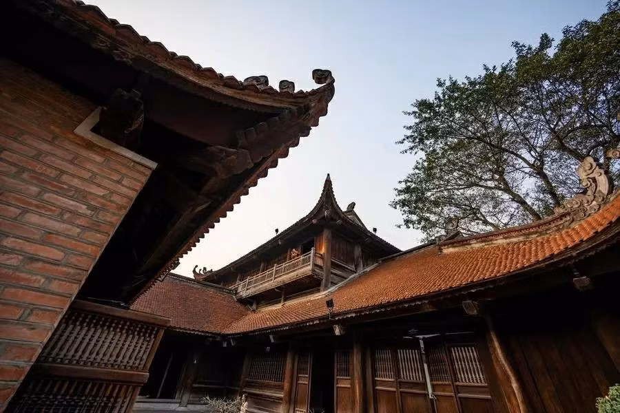 Le temple de la Littérature - Quoc Tu Giam, la première université du Vietnam, est un lieu où ont été formés de nombreux grands personnages, ainsi que celui qui honore les lettrés. Photo : Xinhua. Le temple de la Littérature - Quoc Tu Giam, la première université du Vietnam, est un lieu où ont été formés de nombreux grands personnages, ainsi que celui qui honore les lettrés. Photo : Xinhua.