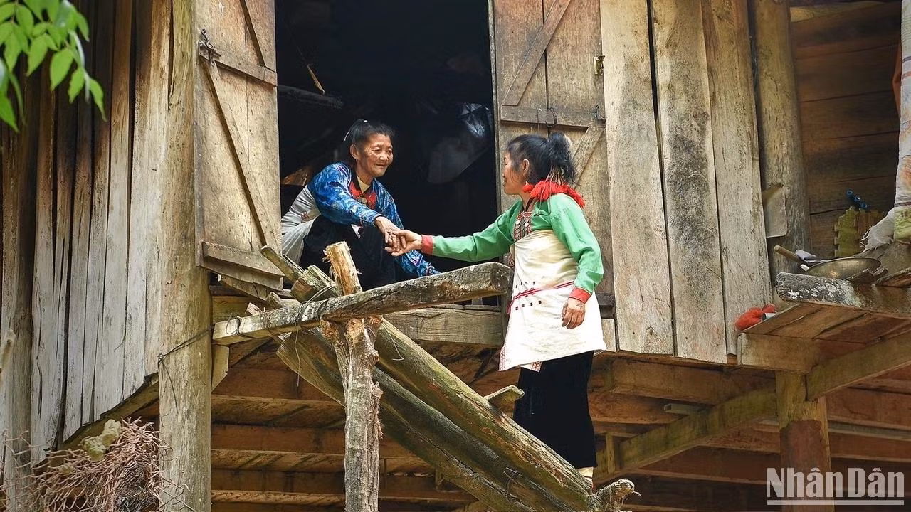 L’identité culturelle des Mang à travers leurs vêtements. Photo: Vu Linh