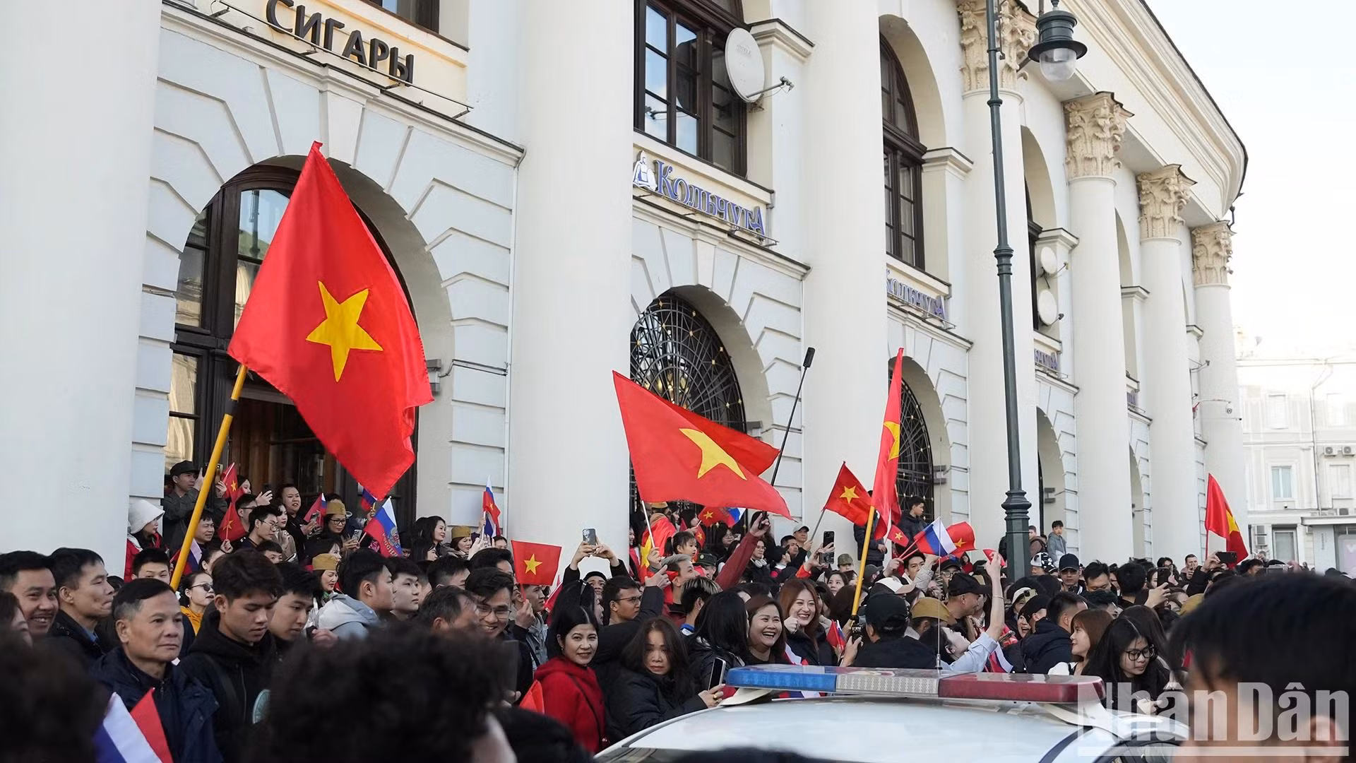Fierté vietnamienne sur la place Rouge ảnh 2