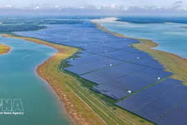 Les centrales solaires Dau Tieng 1, Dau Tieng 2 et Dau Tieng 3, construites sur une superficie d’environ 720 ha, ont constitué autrefois le plus grand complexe de centrales solaires d’Asie du Sud-Est. Photo : VNA