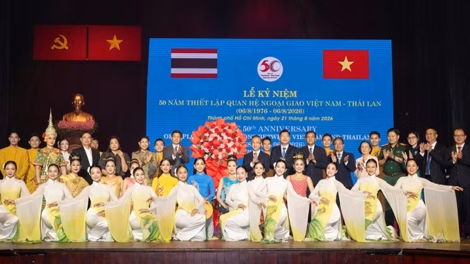 Cérémonie marquant le 50e anniversaire de l’établissement des relations diplomatiques entre le Vietnam et la Thaïlande. Photo : sggp.org.vn