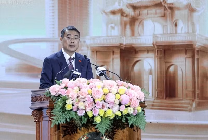 Le Premier ministre Le Minh Hung. Photo : VGP.