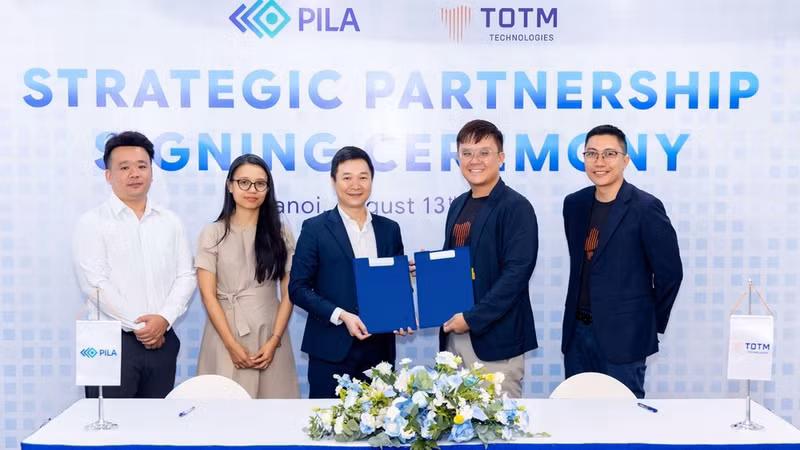 PILA (Vietnam) signe un accord de coopération stratégique avec TOTM Technologies (Singapour). Photo : NDEL