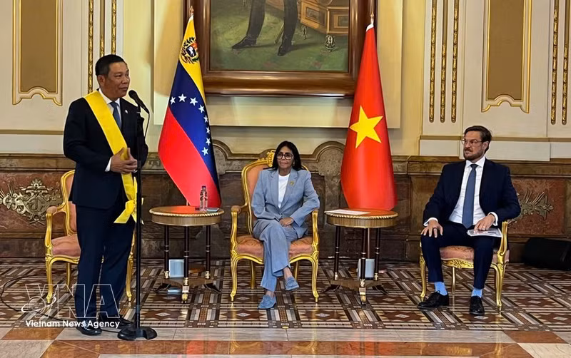 L'ambassadeur du Vietnam au Venezuela, Vu Trung My, s'exprime lors de l'événement. Photo : VNA.
