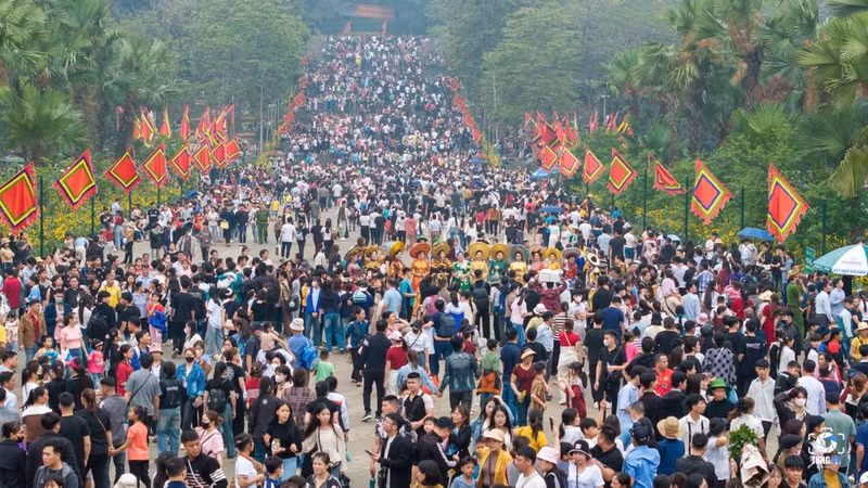 La Fête du temple Hung de 2027 sera organisé à l'échelle provinciale et constituera un événement phare des activités touristiques de la Terre ancestrale. Photo : NDEL.