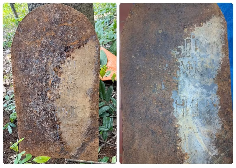 Le verso de la plaque en aluminium lorsqu'elle a été exhumée avec les restes du soldat tombé au combat (image de gauche) ; le verso de la plaque en aluminium après traitement (image de droite). Photo : qdnd.vn