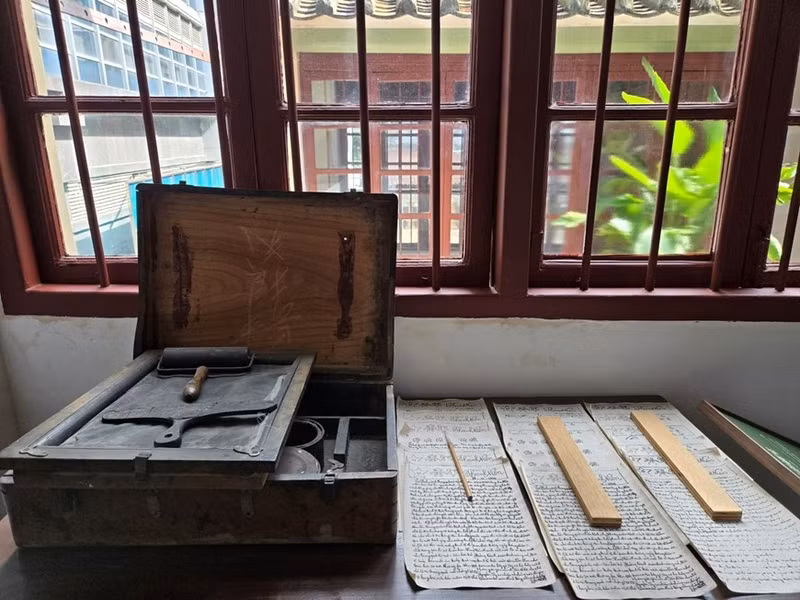 La presse à imprimer utilisée par l’Oncle Hô pour publier Thanh Niên. Photo : QDND