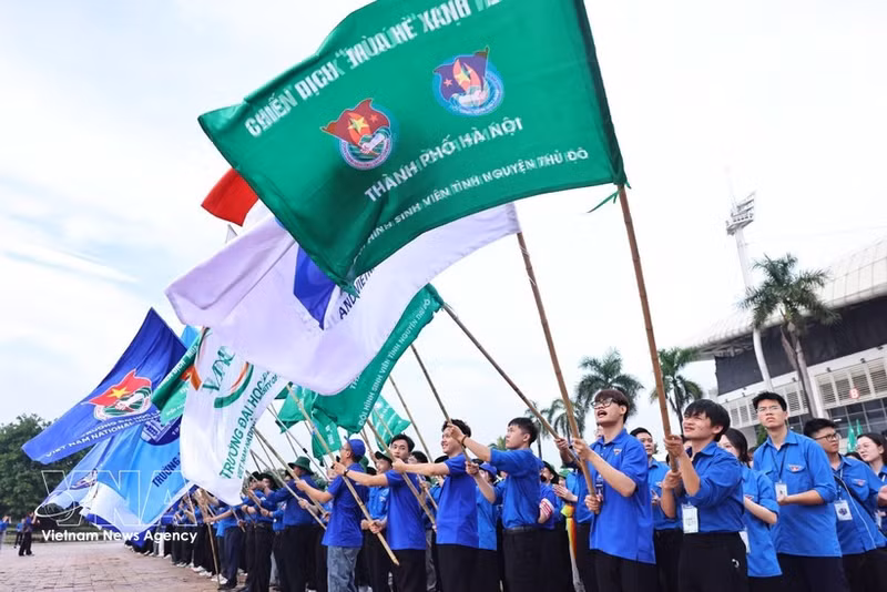 Le Premier ministre vietnamien dialoguera avec 300 jeunes représentants de la jeunesse nationale le 15 octobre à Hanoï. Photo : VNA. 