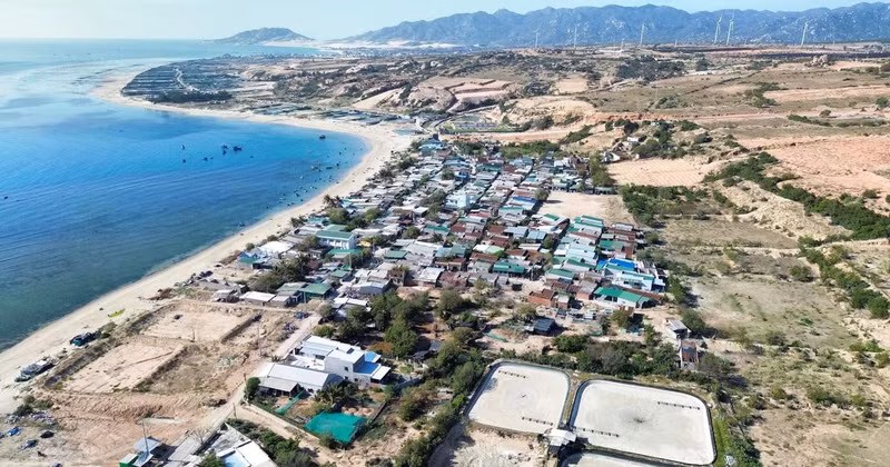 La zone du hameau de Vinh Truong (commune de Phuoc Dinh, province de Khanh Hoa) est située dans le périmètre de planification du projet de centrale nucléaire de Ninh Thuan 1. Photo : VNA.