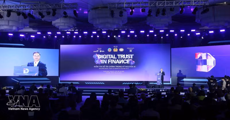 Le Forum "Digital Trust in Finance 2026", consacré à la confiance numérique dans le secteur financier à l’ère de l’intelligence artificielle (IA). Photo: VNA 