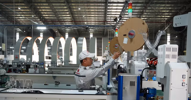 La chaîne de production de composants automobiles de Kim Long Motor Huê dans la zone économique de Chân Mây–Lang Cô. Photo: VNA 