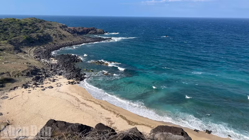 Vue aérienne d’une plage de Phu Quy.
