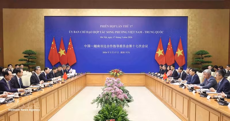 Lors de la 17ᵉ session du Comité directeur de la coopération bilatérale Vietnam–Chine à Hanoï. Photo : VNA. 