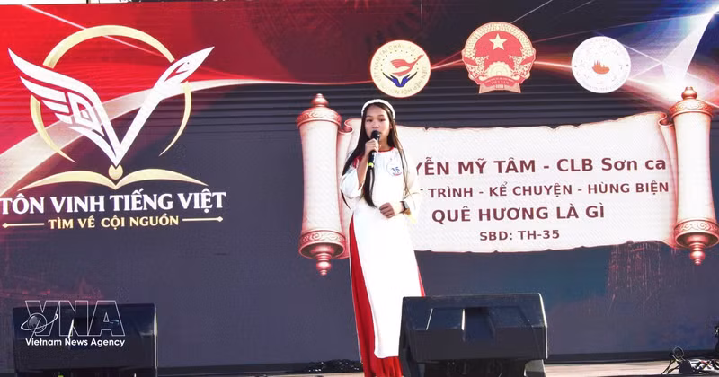 Nguyen My Tam a participé au concours avec son discours intitulé « Patrie ». Photo : VNA. 