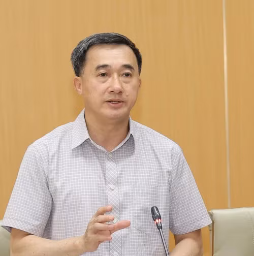 Le professeur, Docteur Tran Van Thuan, vice-ministre de la Santé et président du Conseil national de médecine