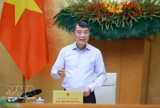 Le Premier ministre Le Minh Hung s'exprime. Photo : VNA.