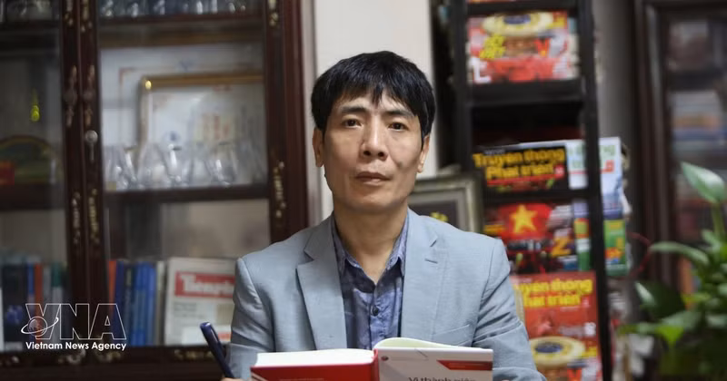 Le Dr Dang Vu Canh Linh, directeur adjoint de l'Institut de formation des cadres et de recherche scientifique relevant du Comité central du Front de la Patrie du Vietnam. Photo : VNA.