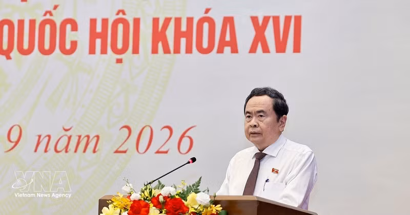Le président de l’Assemblée nationale (AN) Tran Thanh Man à la première conférence des députés à plein temps de la 16e législature, tenue le 28 septembre à Hanoï. Photo : VNA. 