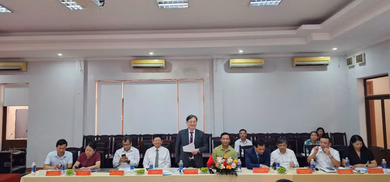 Le président de l’Union des Associations des Sciences et des Techniques du Vietnam (VUSTA), Phan Xuan Dung, a pris la parole lors de la séance de travail. Photo : VUSTA.