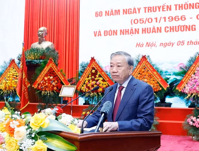 Le secrétaire général du Parti, Tô Lâm, s'exprime lors de la cérémonie, à Hanoi, le 5 janvier. Photo: VNA